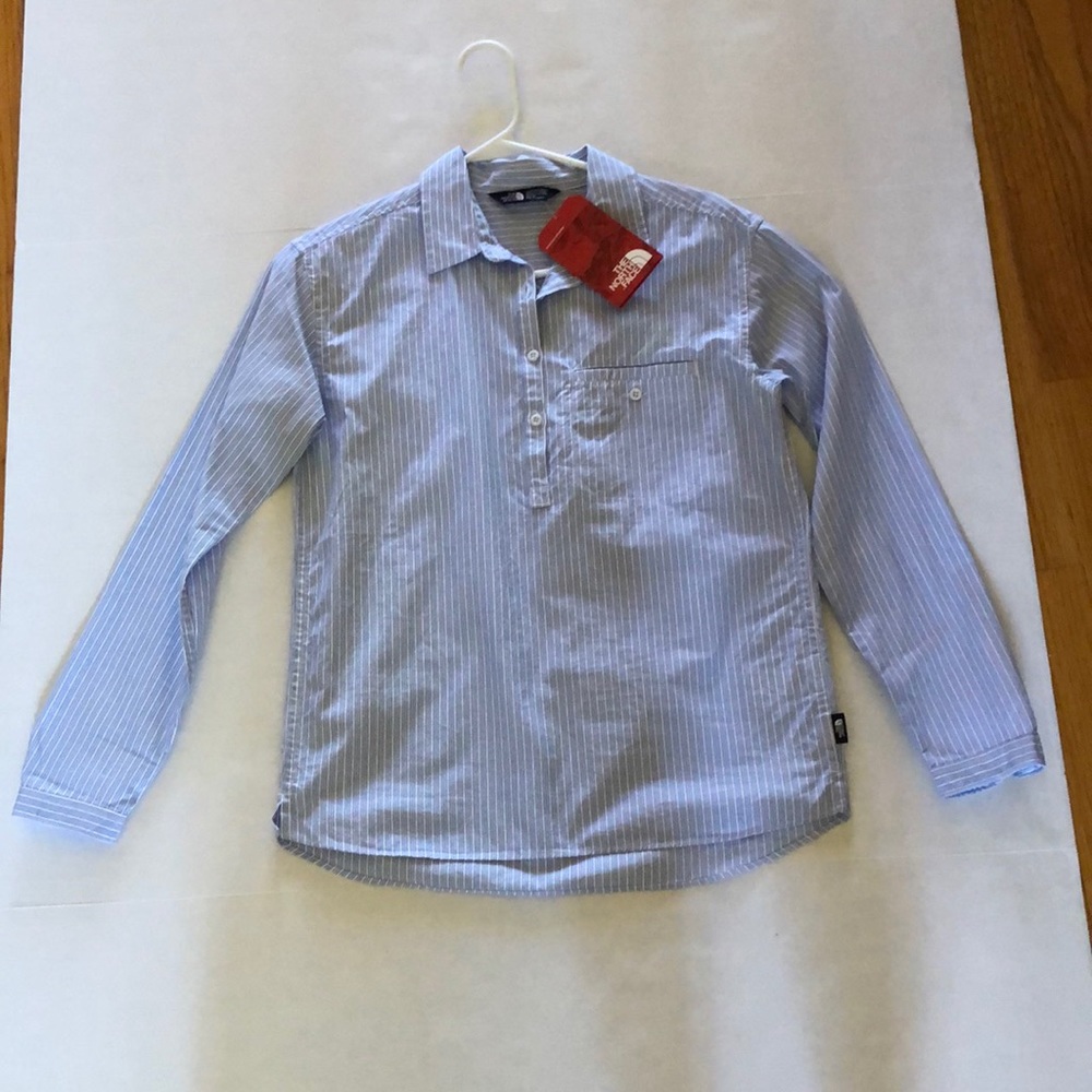 [NWT] North Face Women’s Barilles Pullover Shirt